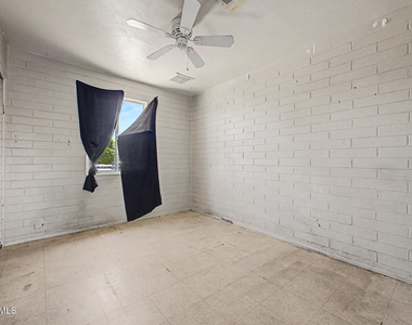5828 N 63rd Drive - Photo Thumbnail 19