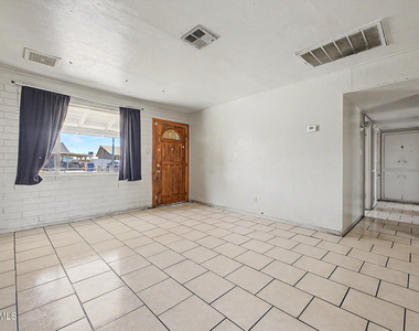 5828 N 63rd Drive - Photo Thumbnail 5