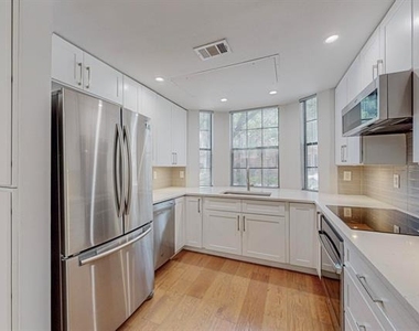 4307 Gilbert Avenue - Photo Thumbnail 7