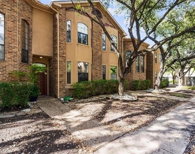 4307 Gilbert Avenue - Photo Thumbnail 33