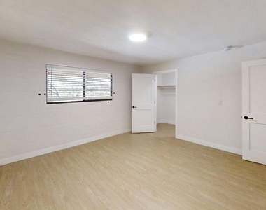 1840 W Thomas Road - Photo Thumbnail 7