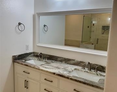 2817 Steepleridge Circle - Photo Thumbnail 12