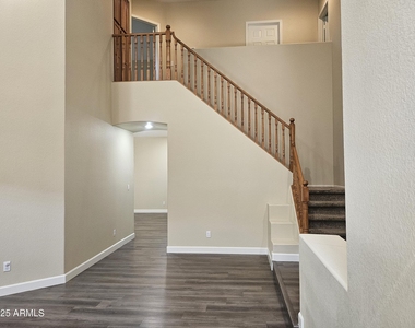 2711 W Megan Street - Photo Thumbnail 3