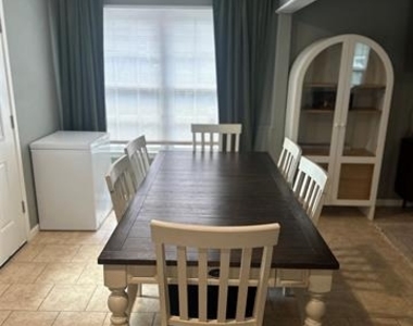 3017 Bennett Drive - Photo Thumbnail 8