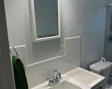 3017 Bennett Drive - Photo Thumbnail 16