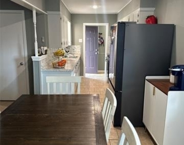 3017 Bennett Drive - Photo Thumbnail 9