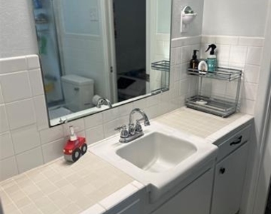 3017 Bennett Drive - Photo Thumbnail 19