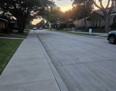 2066 Embassy Way - Photo Thumbnail 32