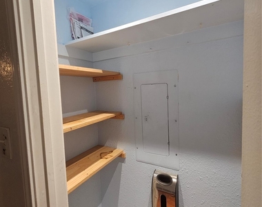 2066 Embassy Way - Photo Thumbnail 30