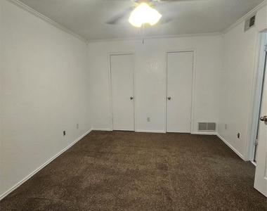 2066 Embassy Way - Photo Thumbnail 20