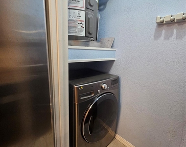 2066 Embassy Way - Photo Thumbnail 15