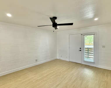 1840 W Thomas Road - Photo Thumbnail 5