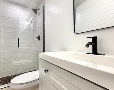 1840 W Thomas Road - Photo Thumbnail 11