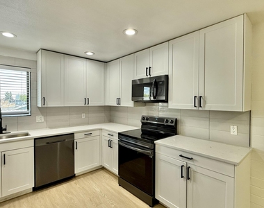 1840 W Thomas Road - Photo Thumbnail 1
