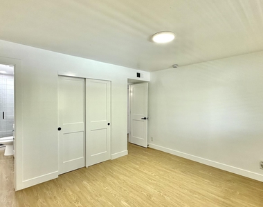 1840 W Thomas Road - Photo Thumbnail 7