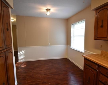 804 S Burdette Avenue - Photo Thumbnail 5