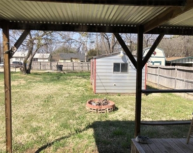 1926 Ross Avenue - Photo Thumbnail 6