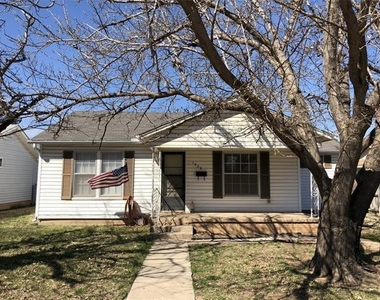 1926 Ross Avenue - Photo Thumbnail 1