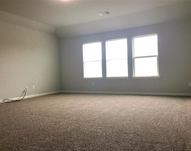 9410 Smoke Tree Drive - Photo Thumbnail 23