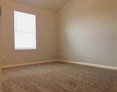 9410 Smoke Tree Drive - Photo Thumbnail 30