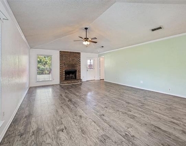 9008 Topperwind Court - Photo Thumbnail 4