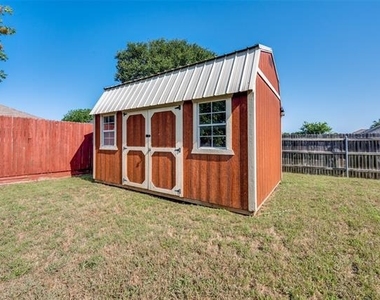 9008 Topperwind Court - Photo Thumbnail 22