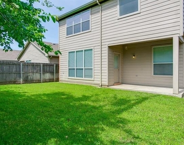 5824 Melanie Court - Photo Thumbnail 27