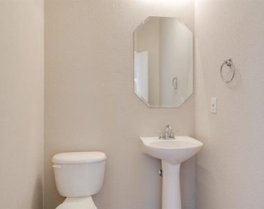 5824 Melanie Court - Photo Thumbnail 13