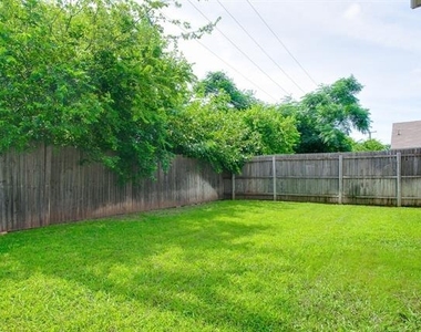 5824 Melanie Court - Photo Thumbnail 26