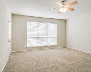 5824 Melanie Court - Photo Thumbnail 12