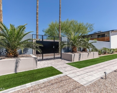 1840 W Thomas Road - Photo Thumbnail 13