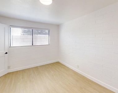 1840 W Thomas Road - Photo Thumbnail 3