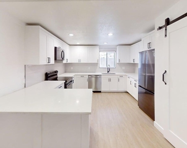 1840 W Thomas Road - Photo Thumbnail 1