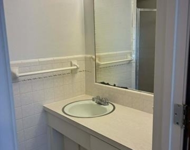610 S Rike Street - Photo Thumbnail 17