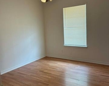 610 S Rike Street - Photo Thumbnail 15