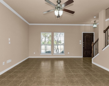 4924 Stray Creek Lane - Photo Thumbnail 17