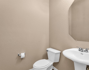 4924 Stray Creek Lane - Photo Thumbnail 23