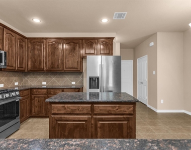 4924 Stray Creek Lane - Photo Thumbnail 5