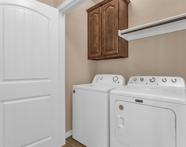 4924 Stray Creek Lane - Photo Thumbnail 24