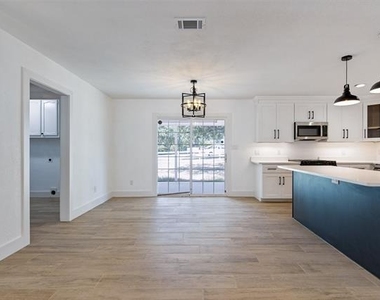 240 County Road 4358 - Photo Thumbnail 9