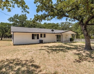 240 County Road 4358 - Photo Thumbnail 22