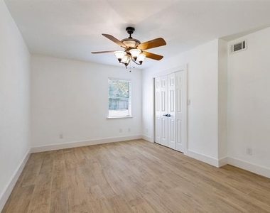 240 County Road 4358 - Photo Thumbnail 13