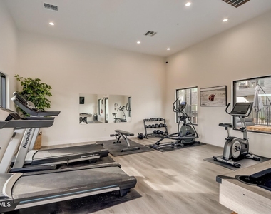 9160 N 67th Avenue - Photo Thumbnail 28