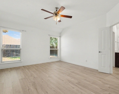 10020 Levelland Place - Photo Thumbnail 19