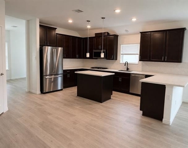 10020 Levelland Place - Photo Thumbnail 6