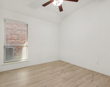 10020 Levelland Place - Photo Thumbnail 22