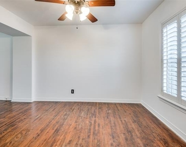 6465 Bordeaux Avenue - Photo Thumbnail 12