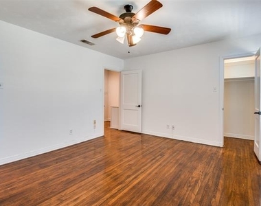 6465 Bordeaux Avenue - Photo Thumbnail 22