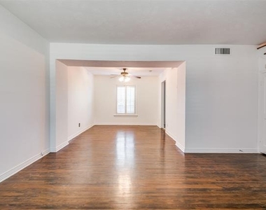 6465 Bordeaux Avenue - Photo Thumbnail 6