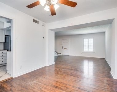 6465 Bordeaux Avenue - Photo Thumbnail 11